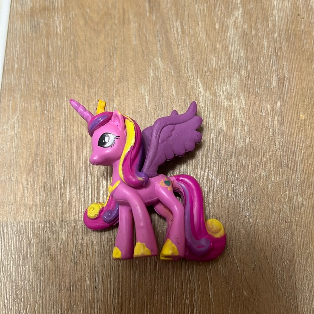 My Little Pony Friendship is Magic 2 Inch Princess Cadance 2 PVC Figure